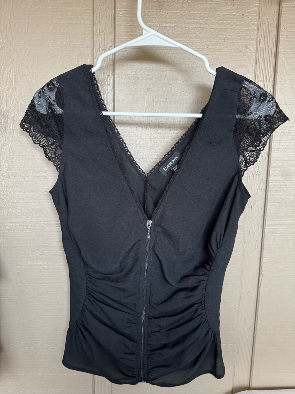 Bebe Lace Sleeve Ruched Top Size Small